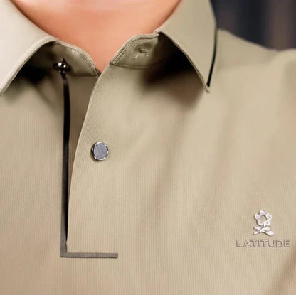 |Leve 6, Pague Só 3| Camisa Polo Latitude Masculina em Poliéster e Elastano com Secagem Rápida e Alta Resistência + BRINDES
